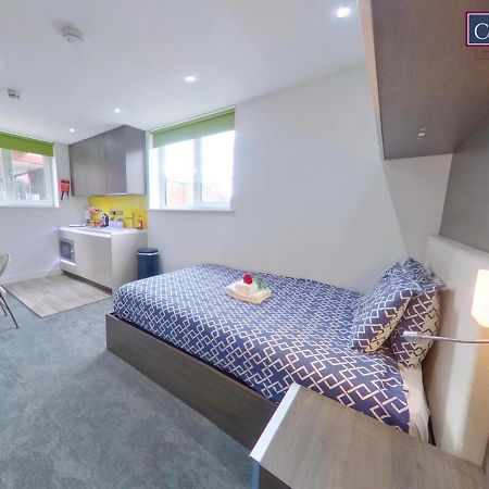 New House - Magnificent Studios In Coventry City Centre, Free Parking, By Covstays 外观 照片